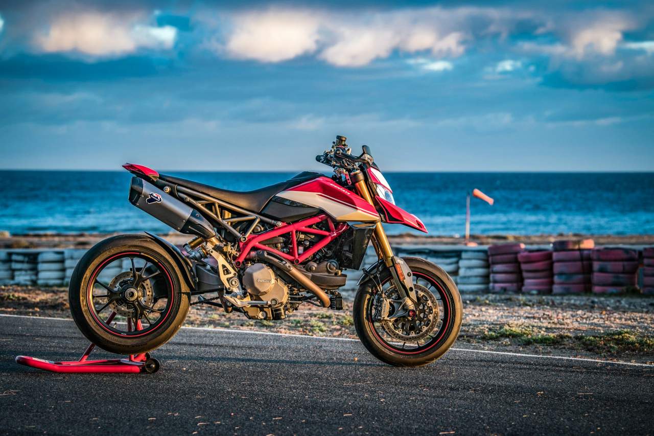 Ducati Hypermotard 950