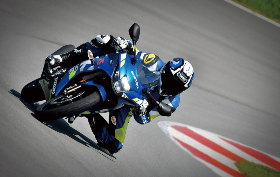 gsx-r125xam0_action01