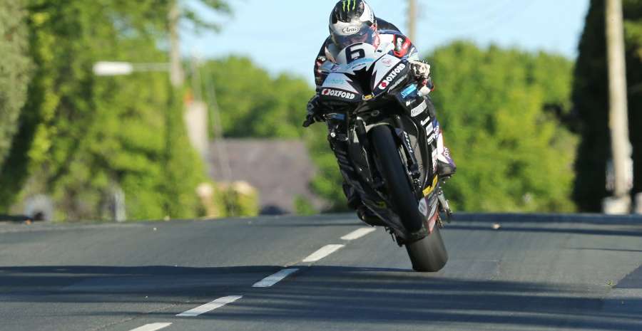 Michael Dunlop IOM TT 2016