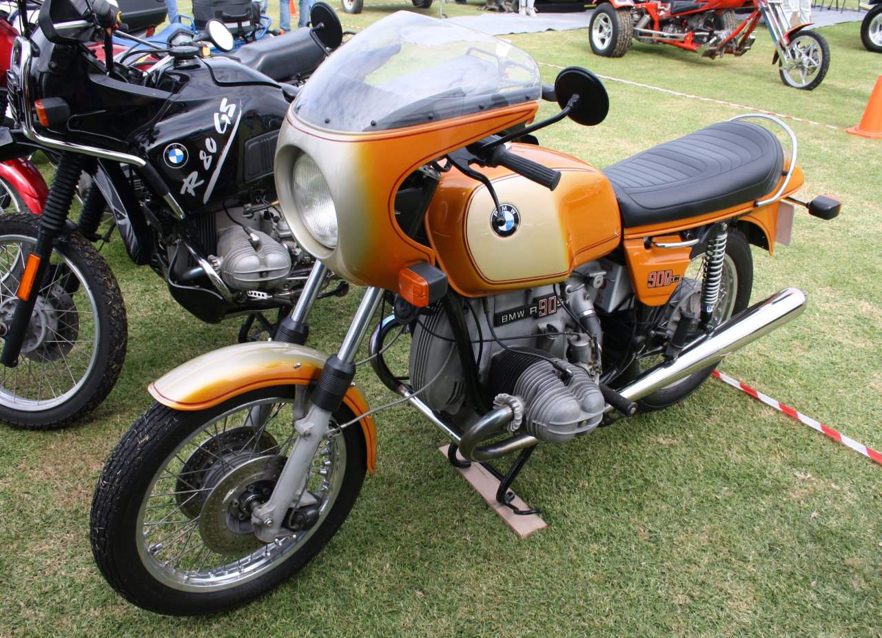 BMW R90