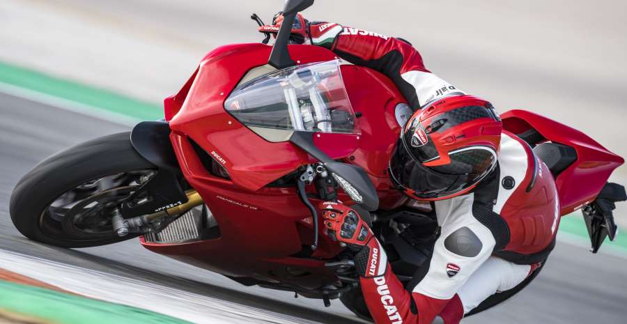 PANIGALE V4 ACTION 13