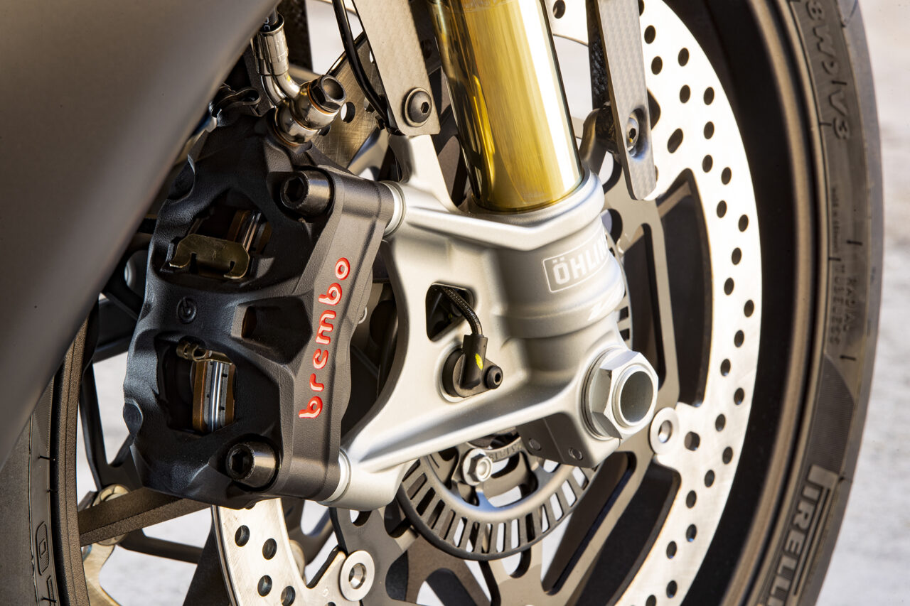 Brembo brakes on Aprilia RSV4 1100 Factory