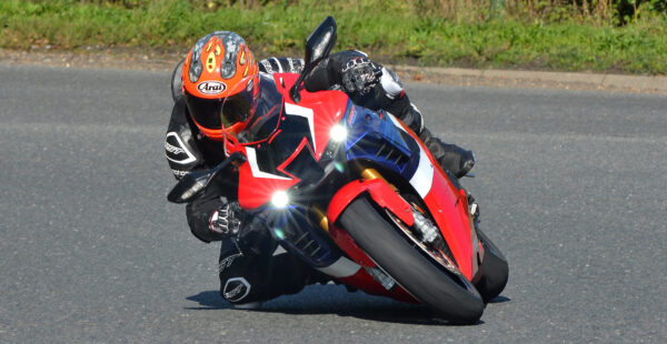Ride Review: Honda CBR1000RR-R SP Fireblade