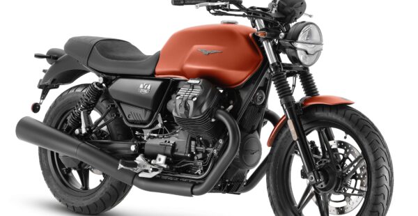 First Look: 2021 Moto Guzzi V7