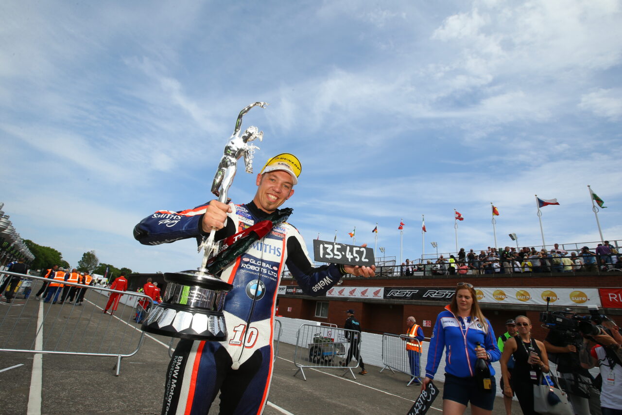 Road racer Hicky taking the win at the Isle of Man TT