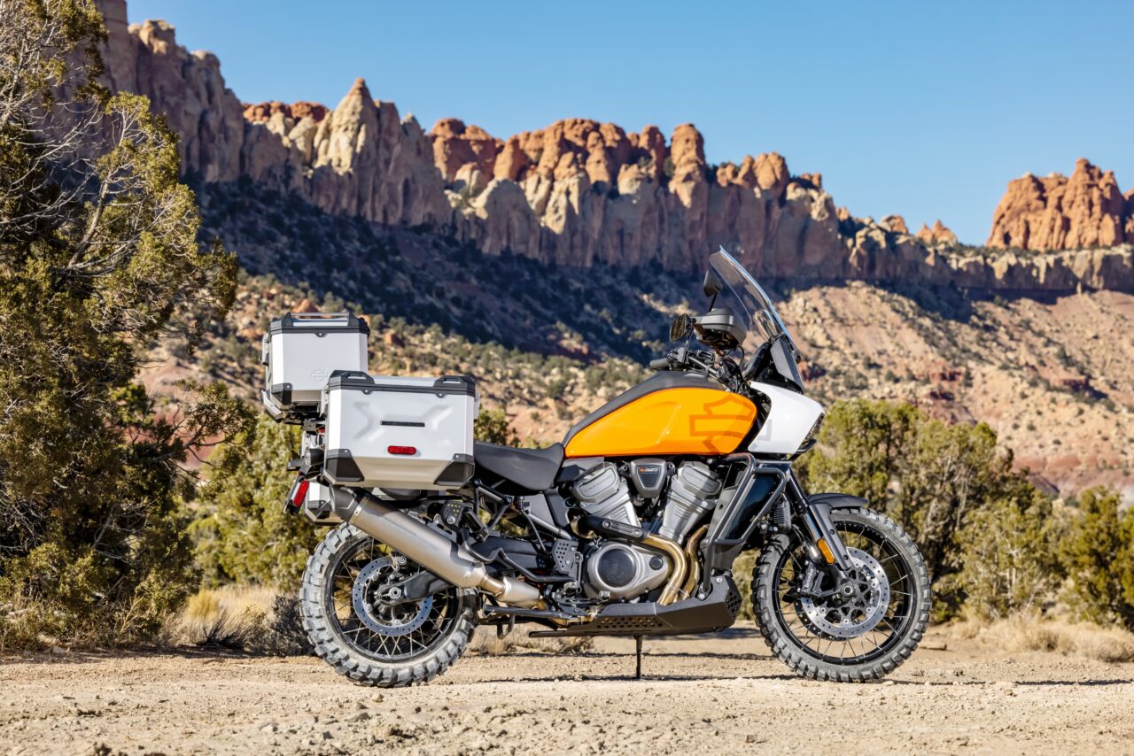 Harley Davidson Brakes On Lower Shipment Forecasts Financial Times