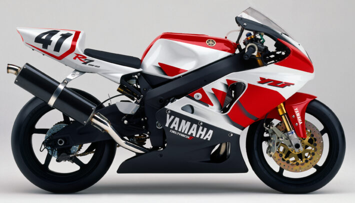 Yamaha r7