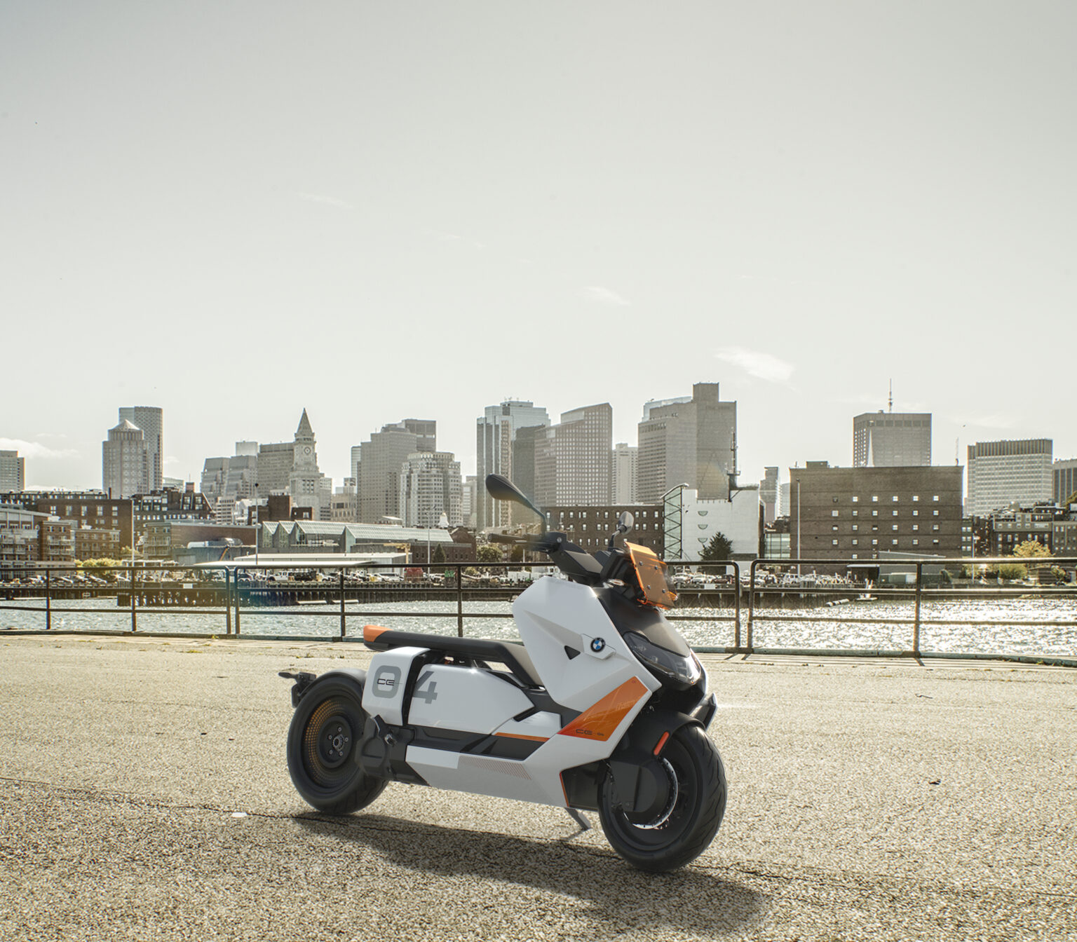 First Look: 2022 BMW CE 04 electric scooter | Devitt