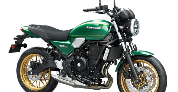 First Look: 2022 Kawasaki Z650 RS