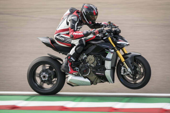 2022 Ducati Streetfighter V4 SP