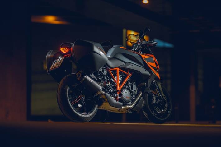 2022 KTM 1290 Super Duke GT