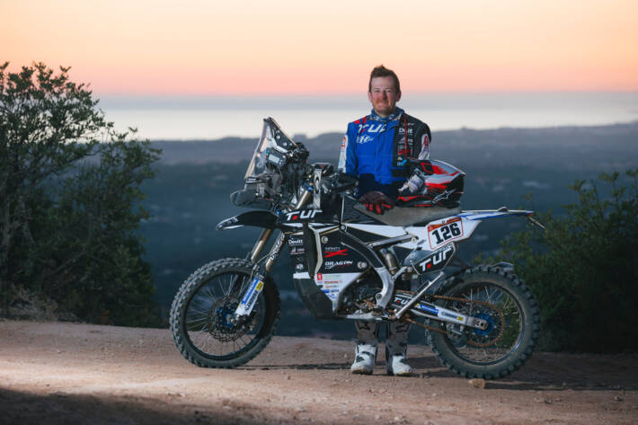 Simon Hewitt Dakar Ralley