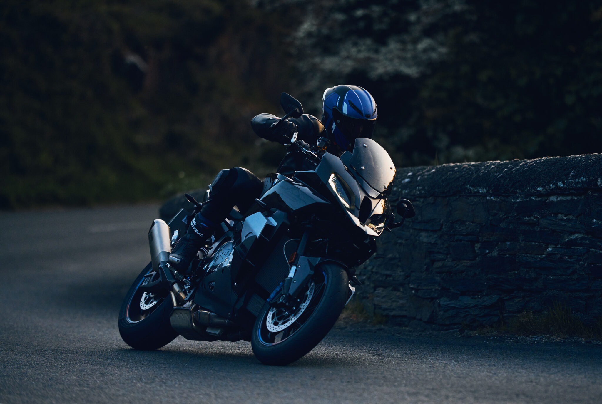 First Look: 2024 BMW M1000 XR | Devitt Insurance