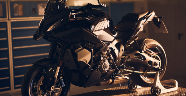 First Look: 2024 BMW M1000 XR