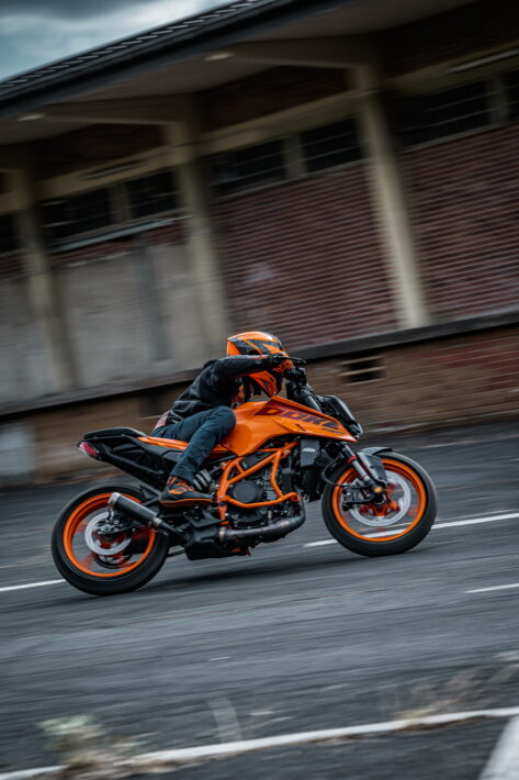 2024 KTM Duke 390