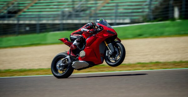 2025 Ducati Panigale V4