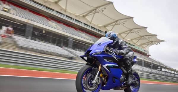 First Look: 2025 Yamaha R9
