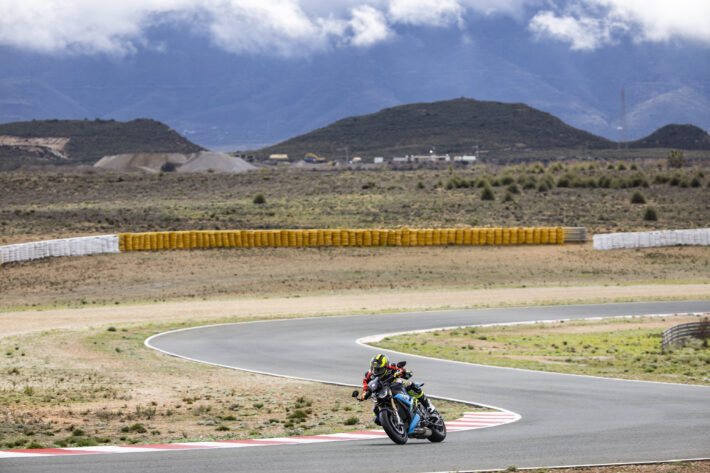 2025 BMW S1000 R 