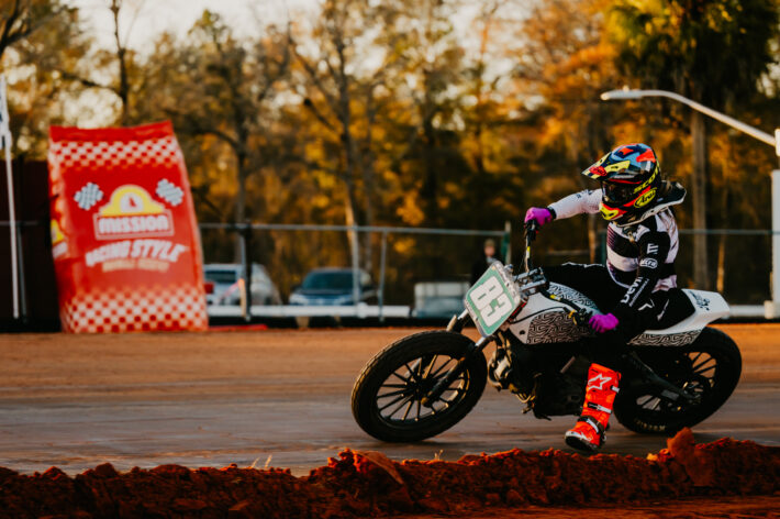 Flat track team racing 