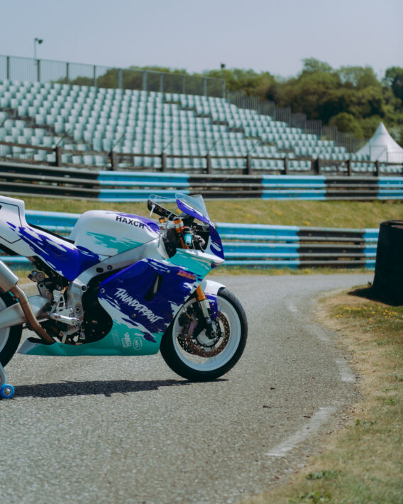2025 Yamaha XZR900 