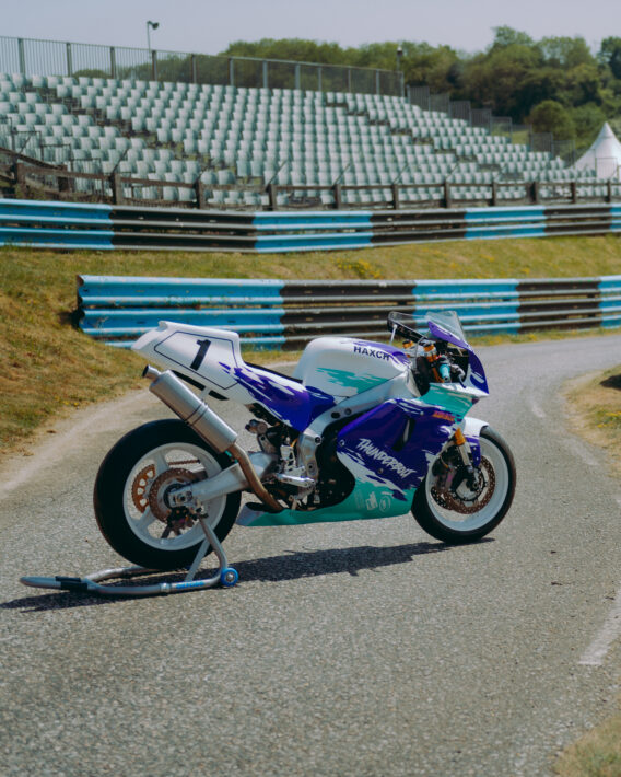2025 Yamaha XZR900 