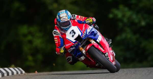 2025 Isle of Man TT starts – slowly