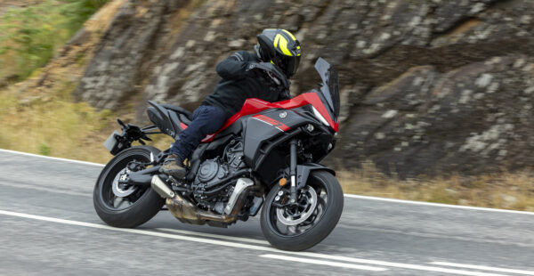 Crowd pleaser: 2025 Yamaha Tracer 7 and Tracer 7 GT