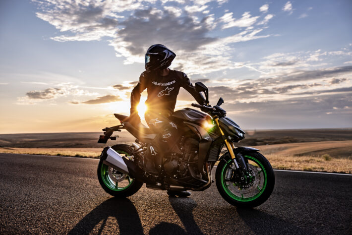 2026 Kawasaki Z1100 SE