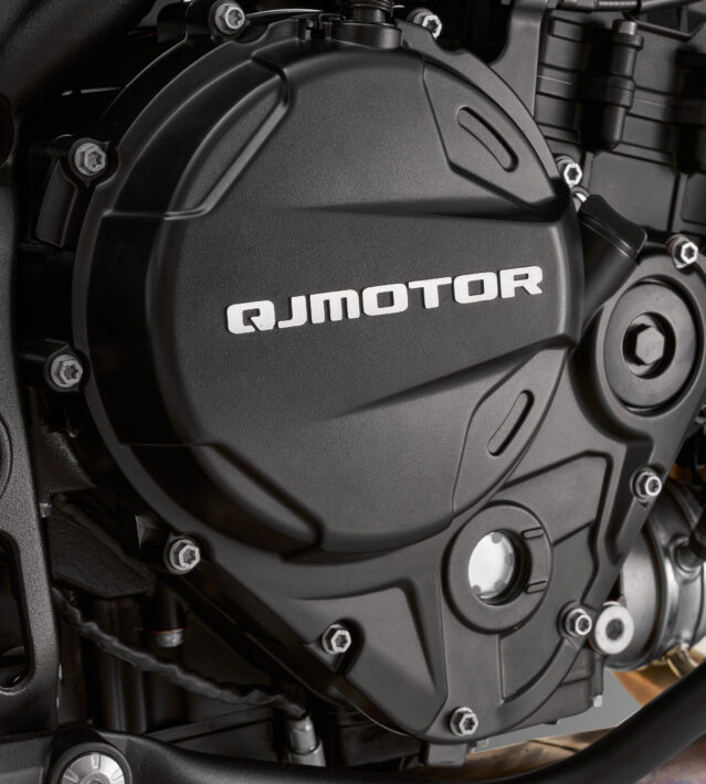QJMotor SRT 900 SX