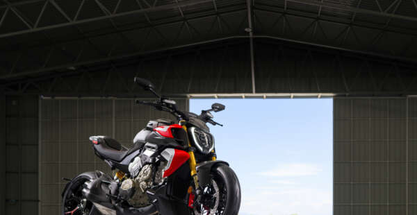 2026 Ducati Diavel V4 RS