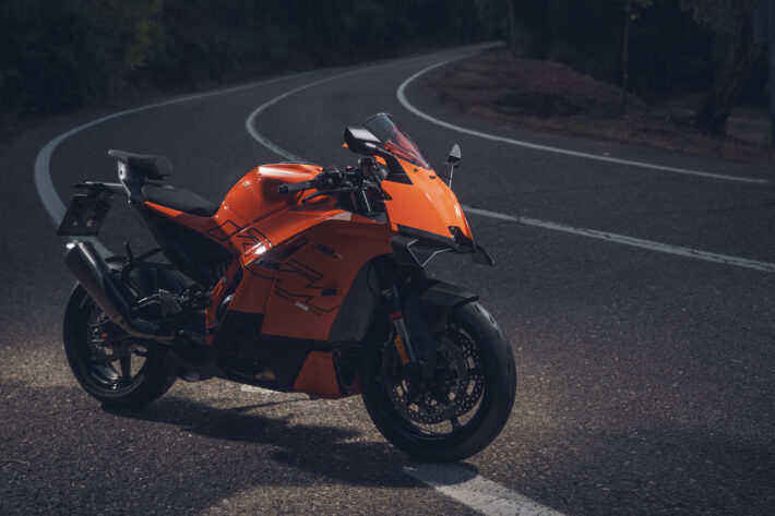 2026 KTM 990 RC R 