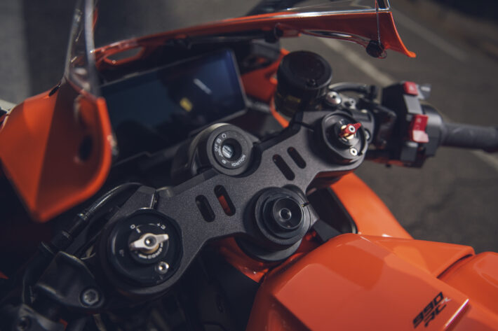 2026 KTM 990 RC R 