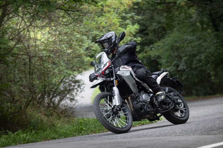 2026 Moto Morini Alltrhike 450