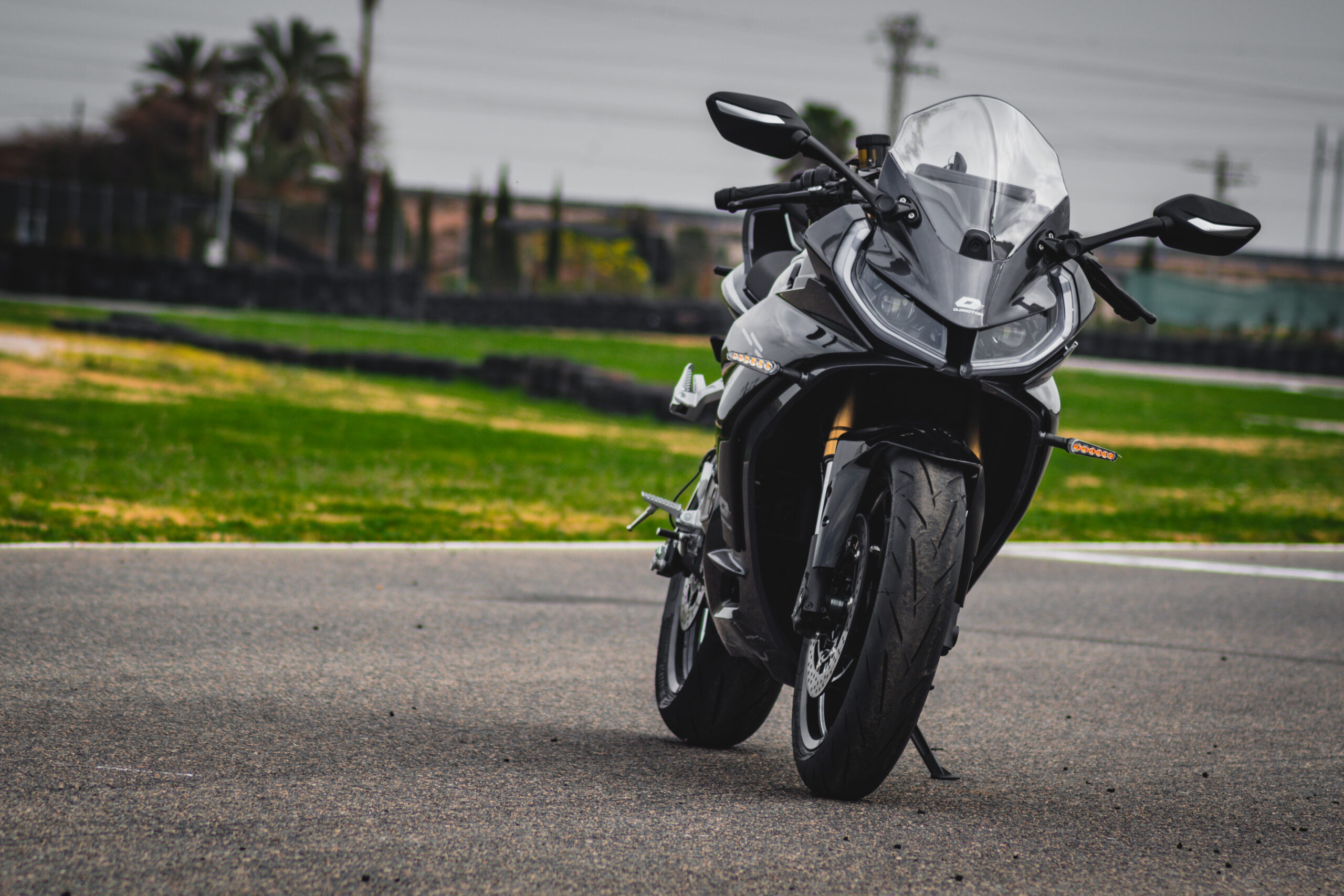 2026 QJMotor SRK421 RR