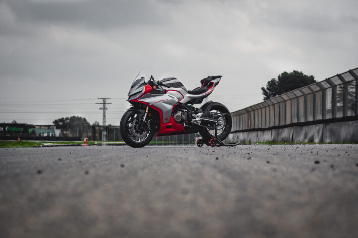 2026 QJMotor SRK421 RR