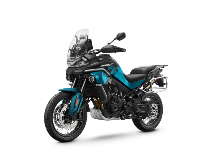 CFMoto 800MT-ES