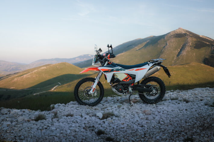 2027 KTM 690 Rally