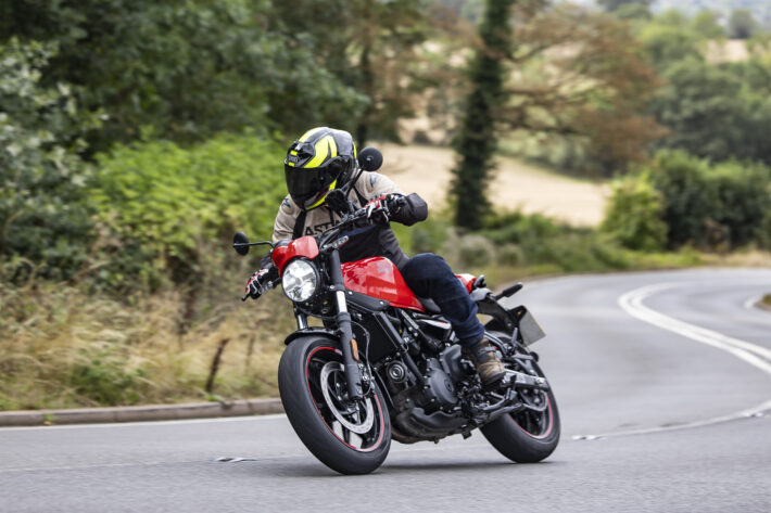 2026 Royal Enfield Guerrilla 450 Apex